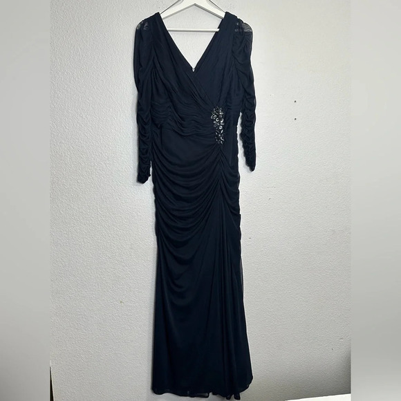 Adrianna Papell Women’s Size 14 Navy Blue Ruched 3/4 Sleeve Long Maxi Dress - Picture 3 of 16